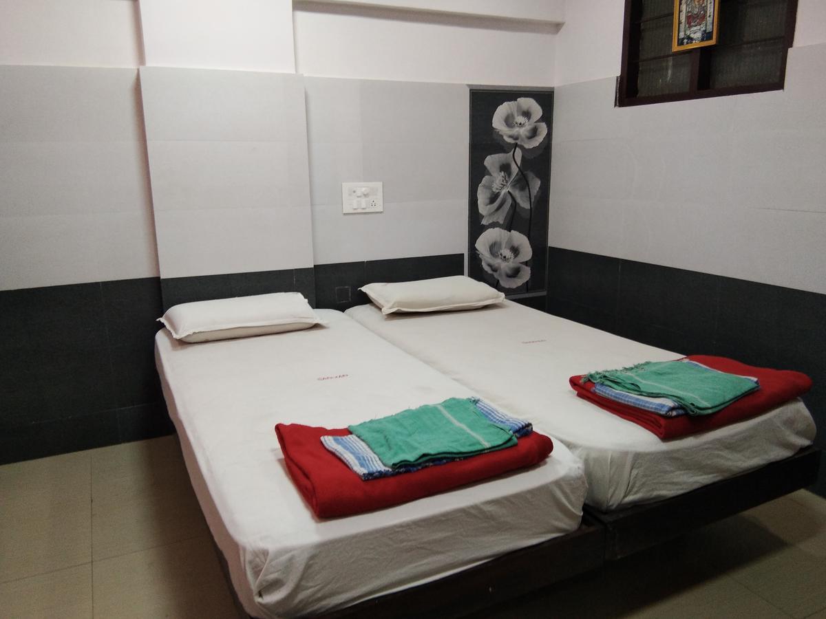 Hotel Sanman Lodge Simoga Kültér fotó