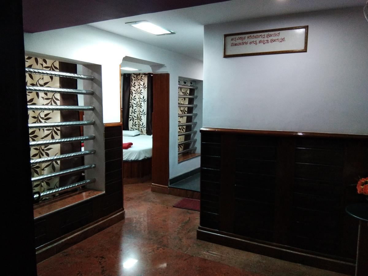 Hotel Sanman Lodge Simoga Kültér fotó